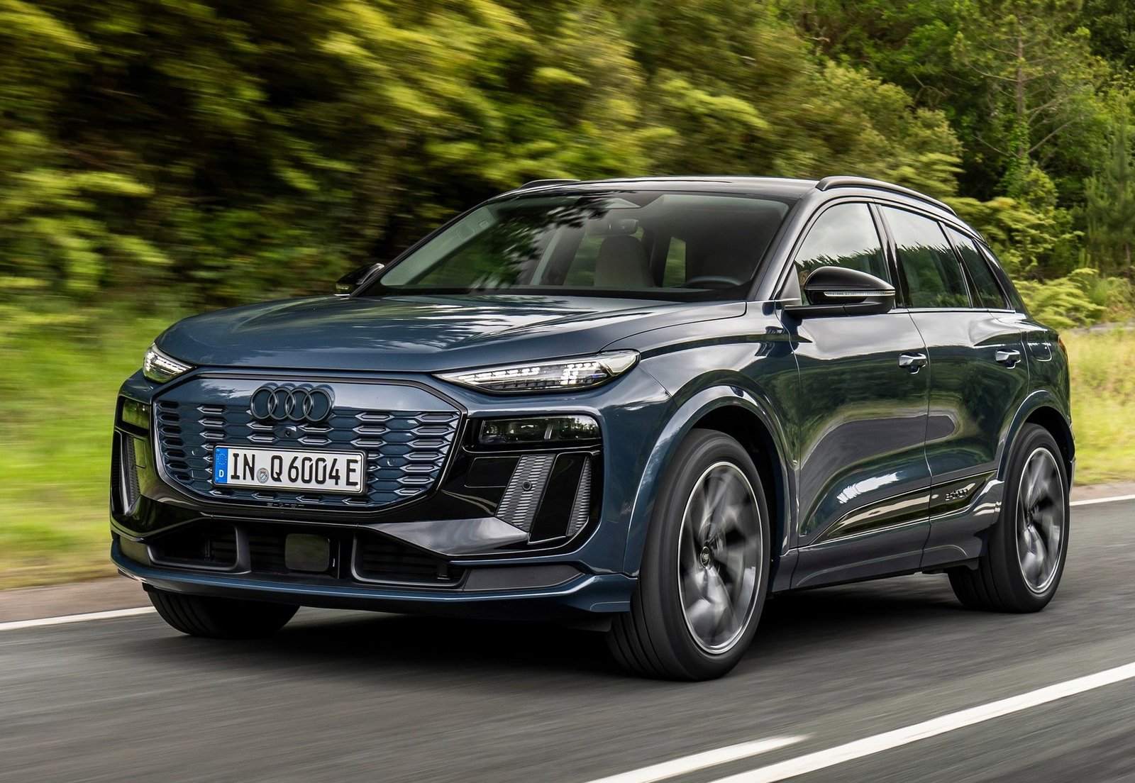 SUV elettrico per noleggio lungo termine
