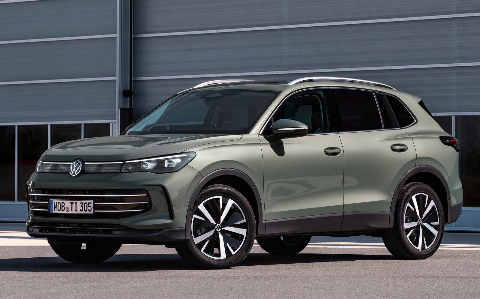 SUV Premium compatta per noleggio lungo termine